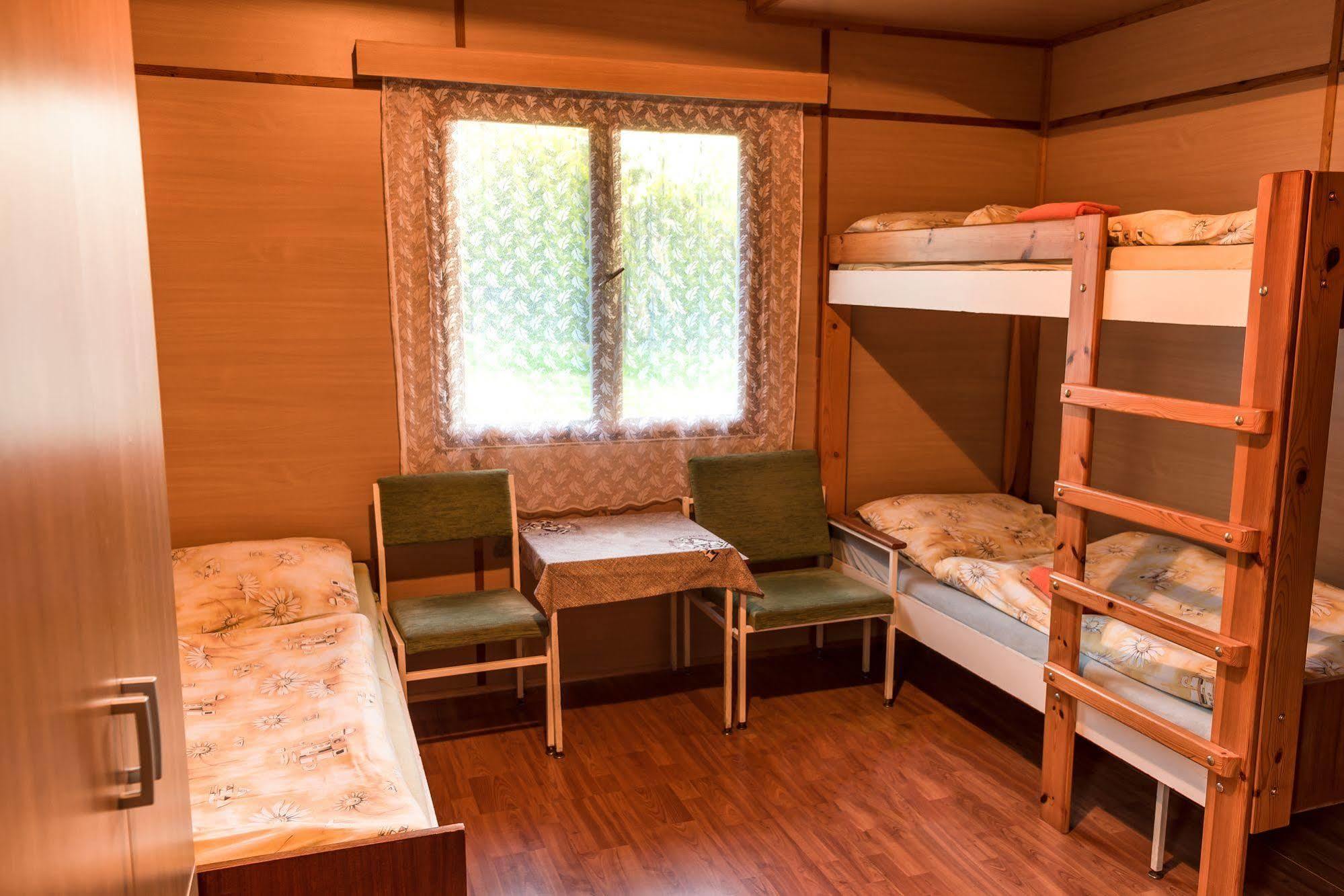 Camp Vary - Vitkova Hora - Veitsberg Karlovy Vary Bagian luar foto